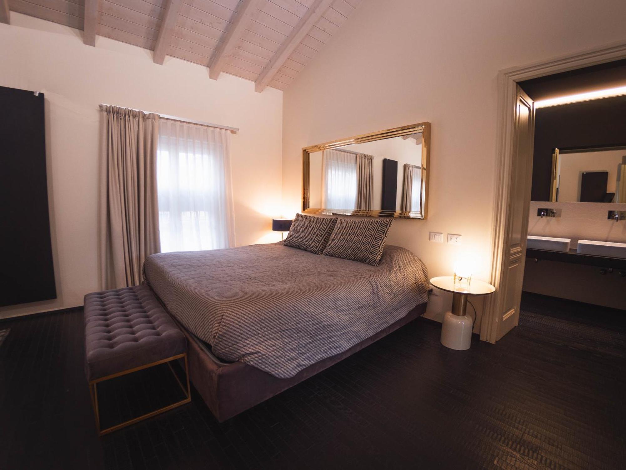 Palazzo Gozzi Bed & Beauty Bed & Breakfast Parma Exterior photo