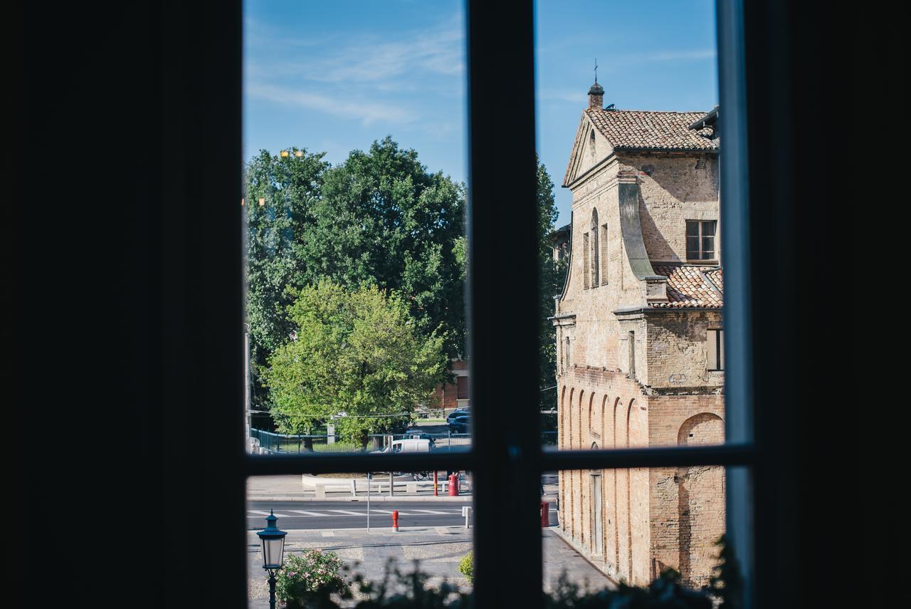 Palazzo Gozzi Bed & Beauty Bed & Breakfast Parma Exterior photo